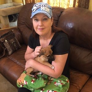 Meet your Posher, Danielle